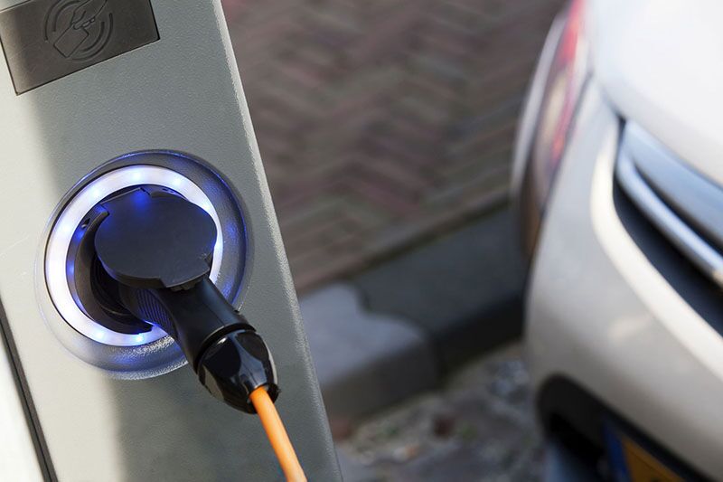 Dispelling Common Myths About Electric Cars